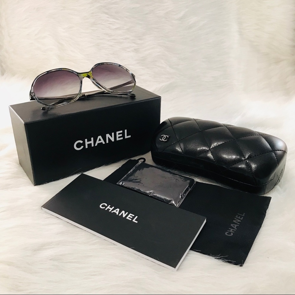 CHANEL Round Green/Gray Tortoise Sunglasses